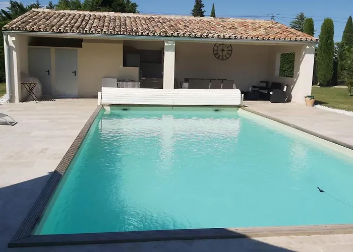 Studio Au Calme Avec Piscine Et Toutes Les Commodites Necessaires